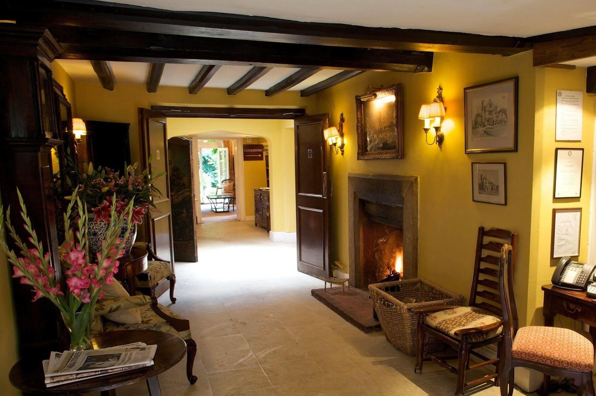 Ockenden Manor Hotel & Spa Cuckfield Esterno foto